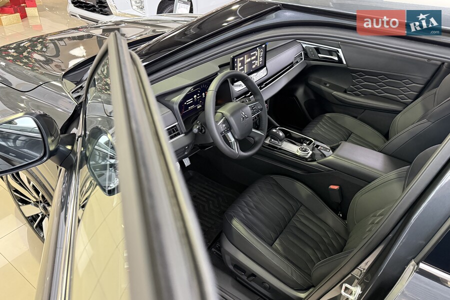 Mitsubishi Outlander - фото 22