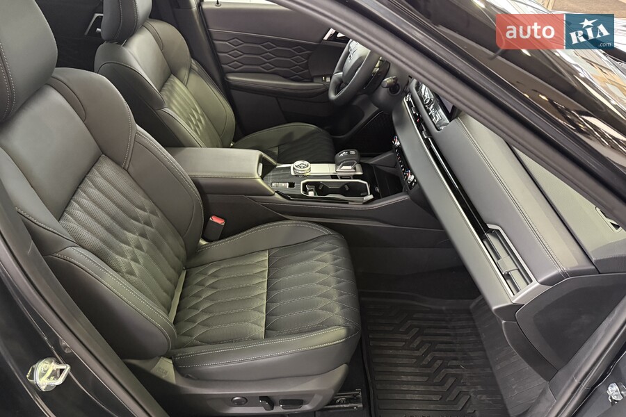 Mitsubishi Outlander - фото 26