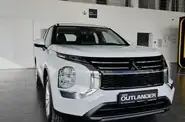 Mitsubishi Outlander Business