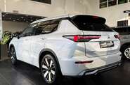 Mitsubishi Outlander - фото 5