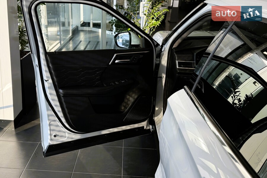 Mitsubishi Outlander - фото 10