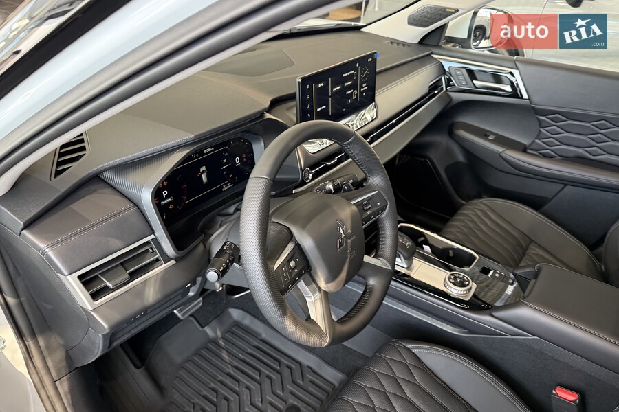 Mitsubishi Outlander - фото 11