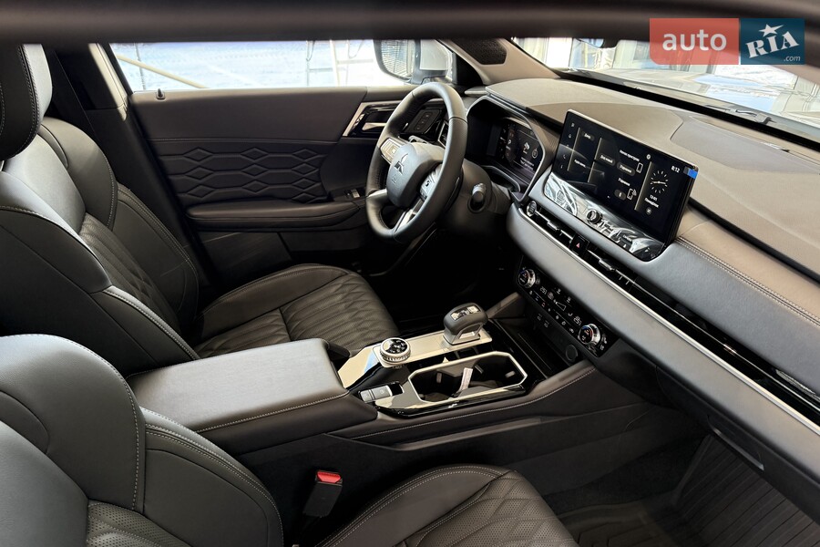 Mitsubishi Outlander - фото 20