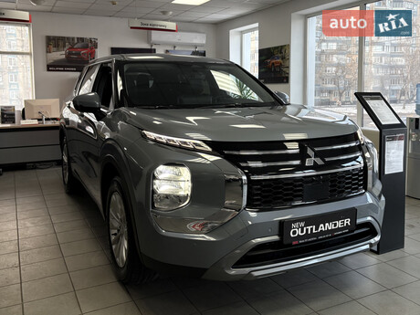 Mitsubishi Outlander 2025