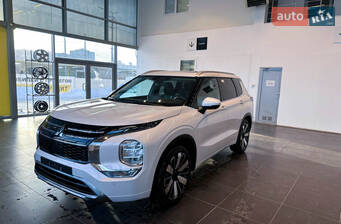 Mitsubishi Outlander 2.5 MiVEC CVT (184 к.с.) S-AWC Ultimate