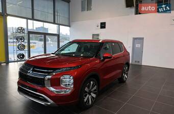 Mitsubishi Outlander 2.5 MiVEC CVT (184 к.с.) S-AWC Ultimate