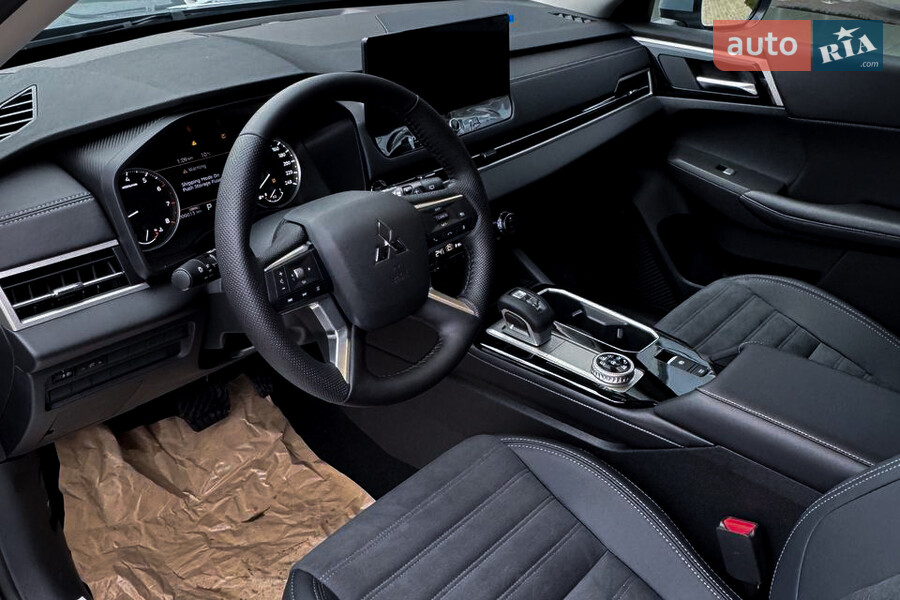 Mitsubishi Outlander - фото 9