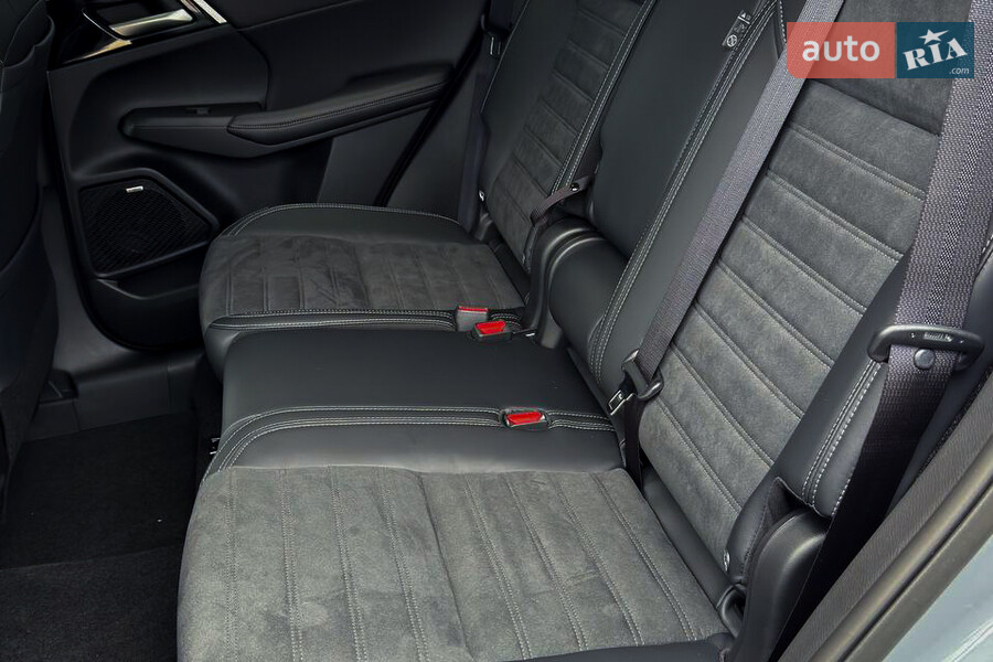 Mitsubishi Outlander - фото 11