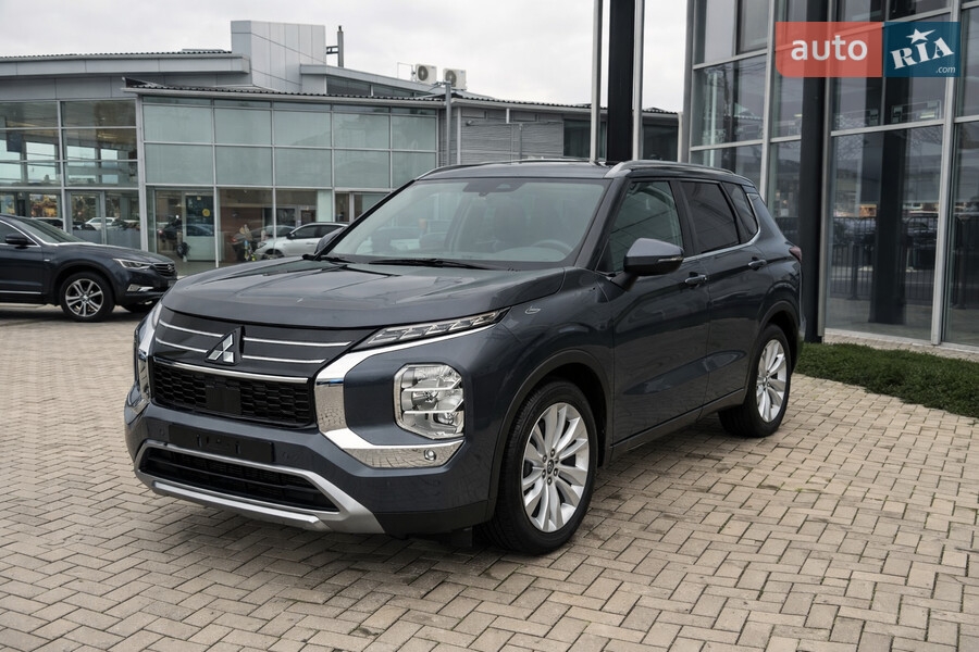 Mitsubishi Outlander - фото 5