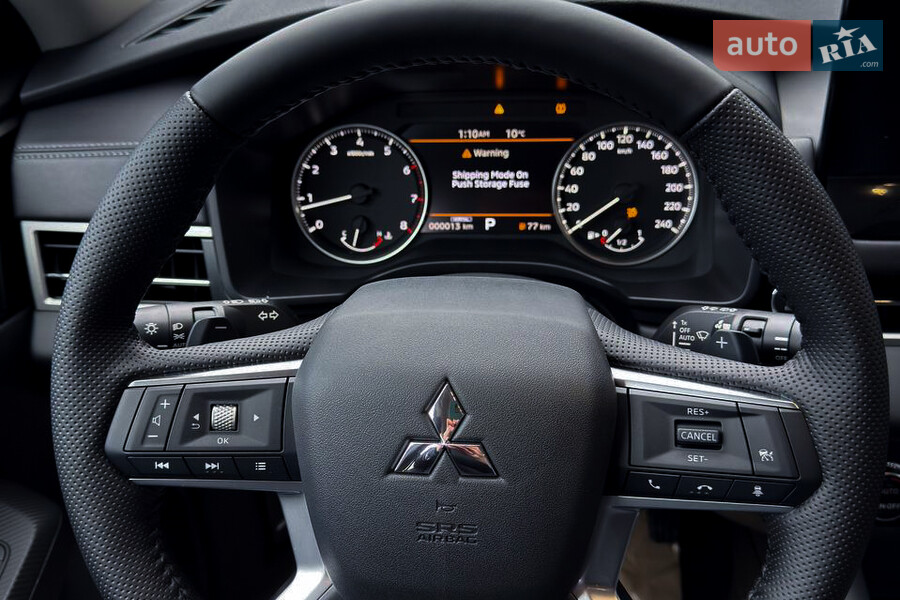 Mitsubishi Outlander - фото 14