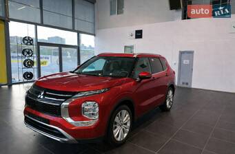 Mitsubishi Outlander 2.5 MiVEC CVT (184 к.с.) S-AWC Intense
