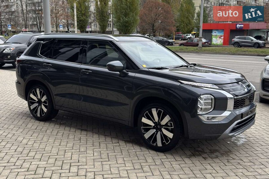 Mitsubishi Outlander - фото 6