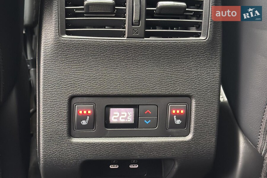 Mitsubishi Outlander - фото 31