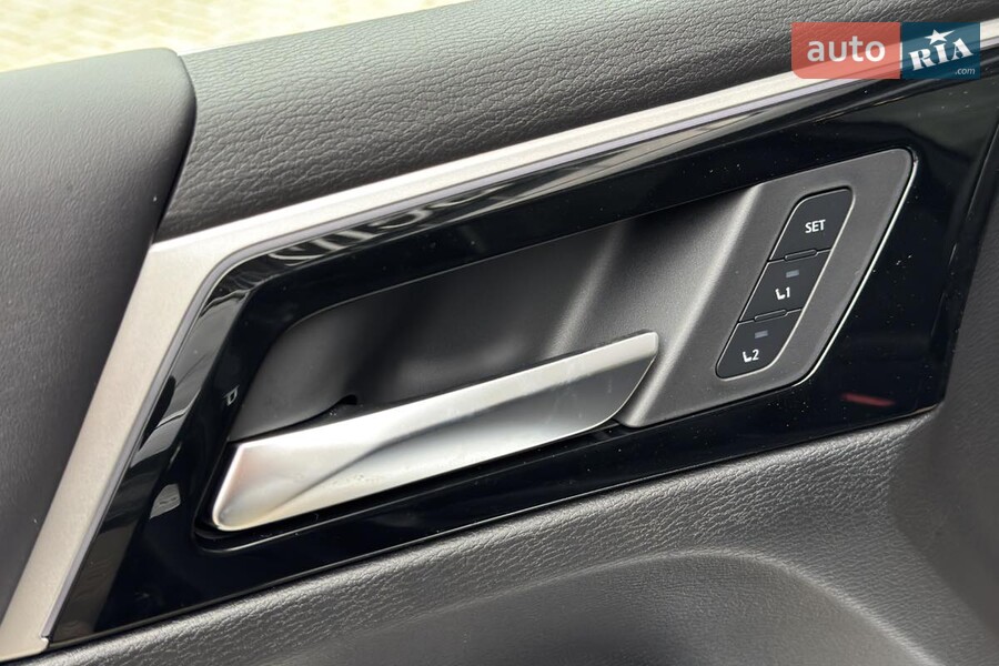 Mitsubishi Outlander - фото 22