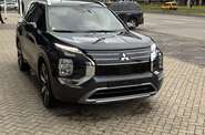 Mitsubishi Outlander - фото 3