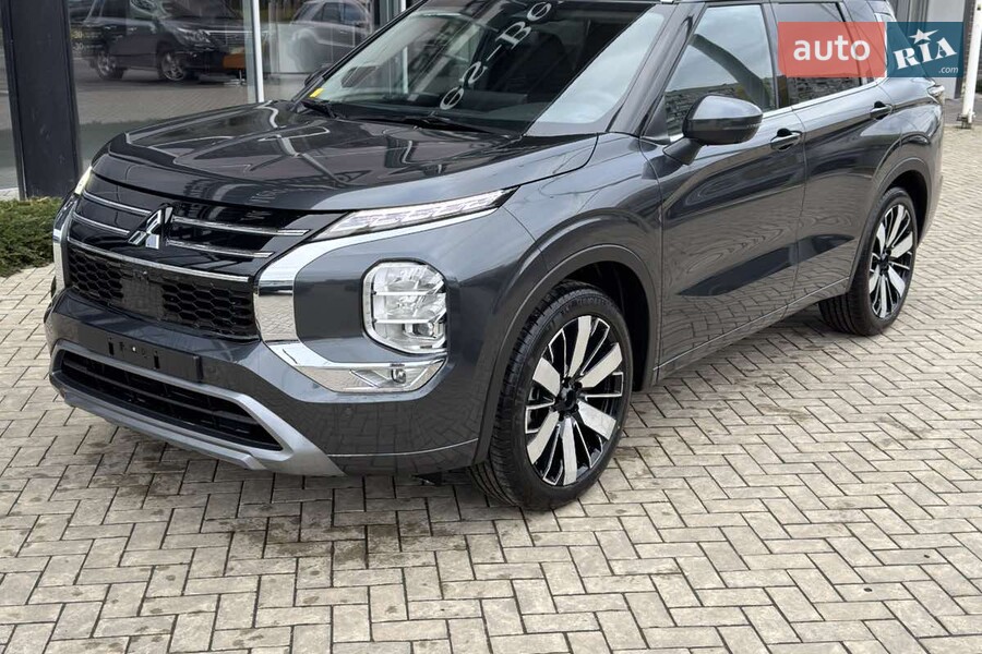 Mitsubishi Outlander - фото 17