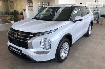 Mitsubishi Outlander 2025 Business