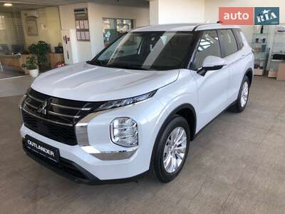 Mitsubishi Outlander 2025 Business