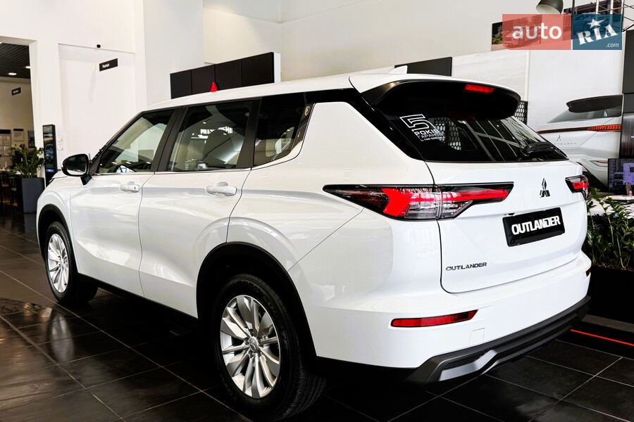 Mitsubishi Outlander - фото 6