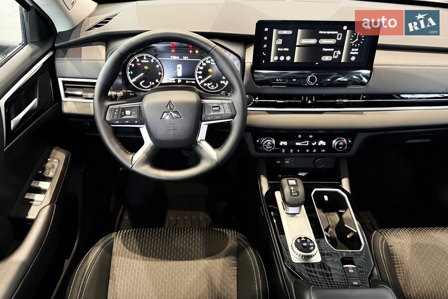 Mitsubishi Outlander - фото 17