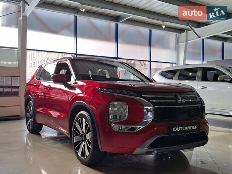 Mitsubishi Outlander 2025