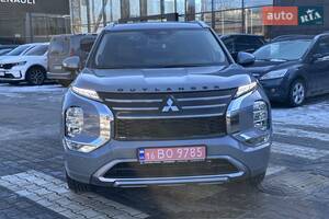 Mitsubishi Outlander Ultimate