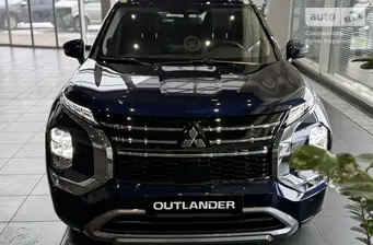 Mitsubishi Outlander Ultimate 2.5 MiVEC CVT (184 к.с.) S-AWC Фото 4
