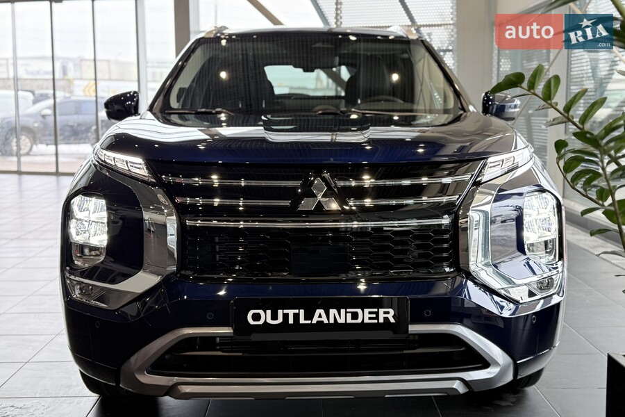 Mitsubishi Outlander - фото 4