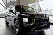 Mitsubishi Outlander - фото 1