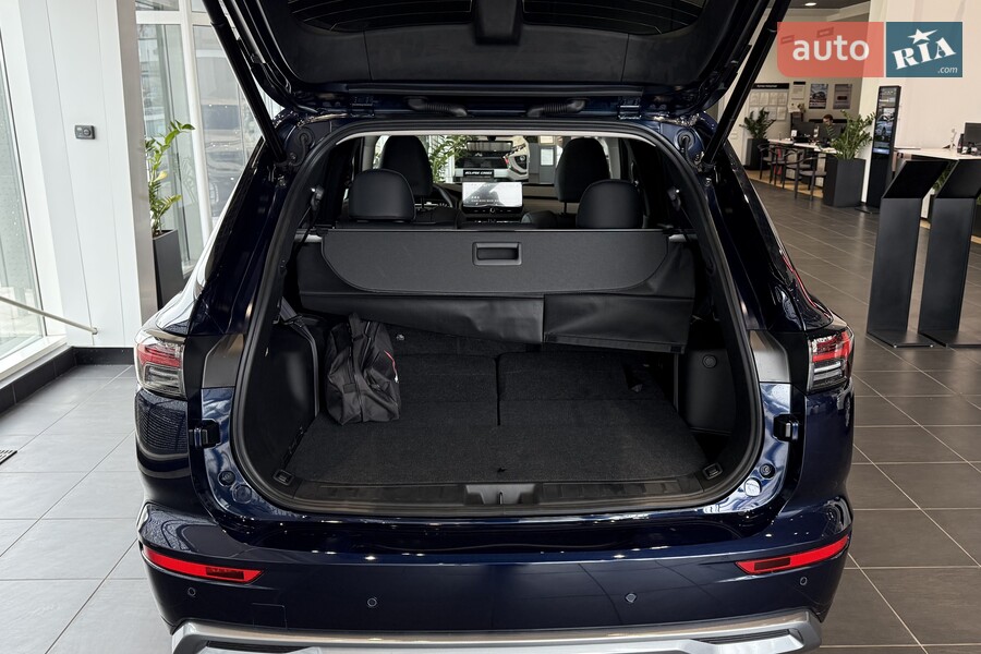 Mitsubishi Outlander - фото 12