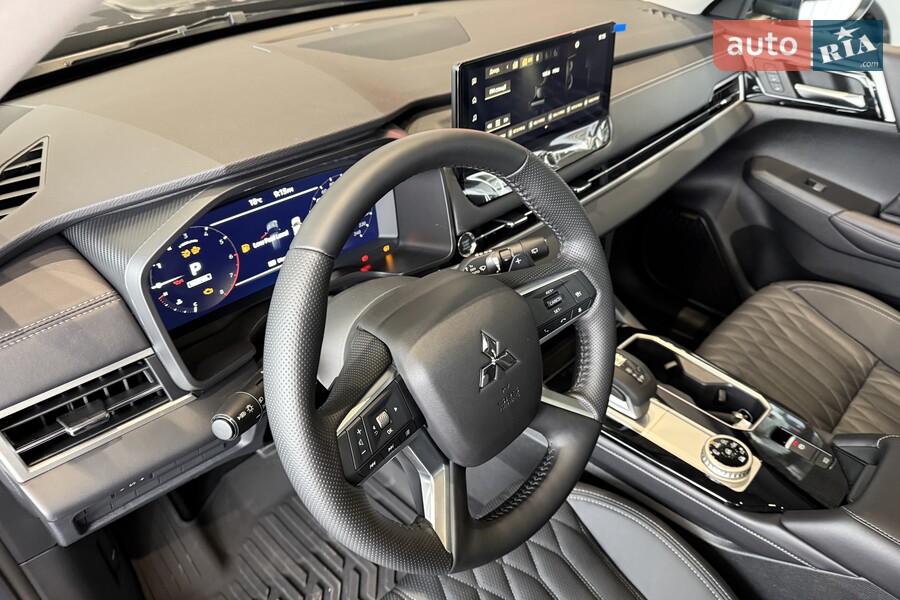 Mitsubishi Outlander - фото 18