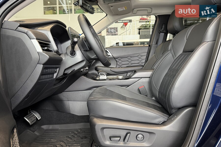 Mitsubishi Outlander - фото 19