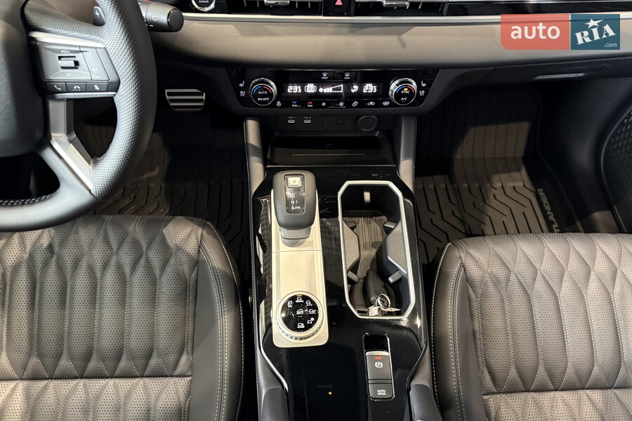 Mitsubishi Outlander - фото 24