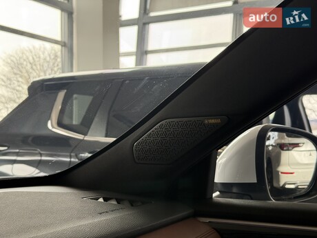 Mitsubishi Outlander 2025