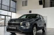 Mitsubishi Outlander - фото 1