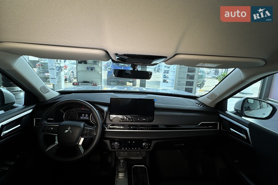 Mitsubishi Outlander - фото 5
