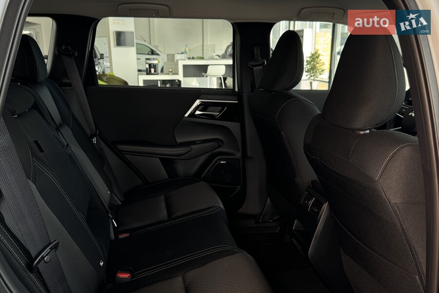 Mitsubishi Outlander - фото 7