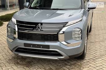 Mitsubishi Outlander 2025 Intense