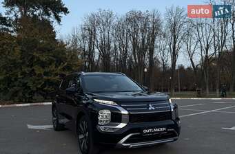 Mitsubishi Outlander 2025 в Суми