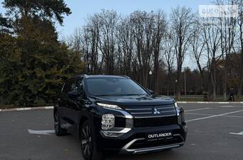 Mitsubishi Outlander 2025 Ultimate