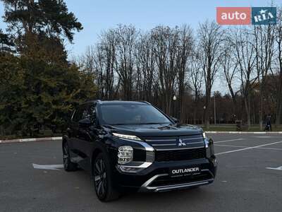 Mitsubishi Outlander 2025 Ultimate