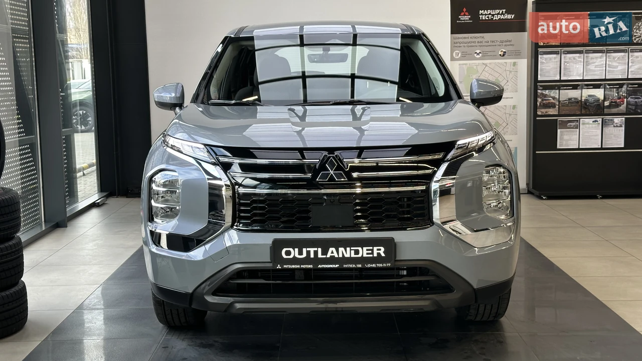 Mitsubishi Outlander Business