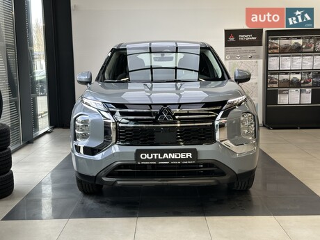 Mitsubishi Outlander 2025