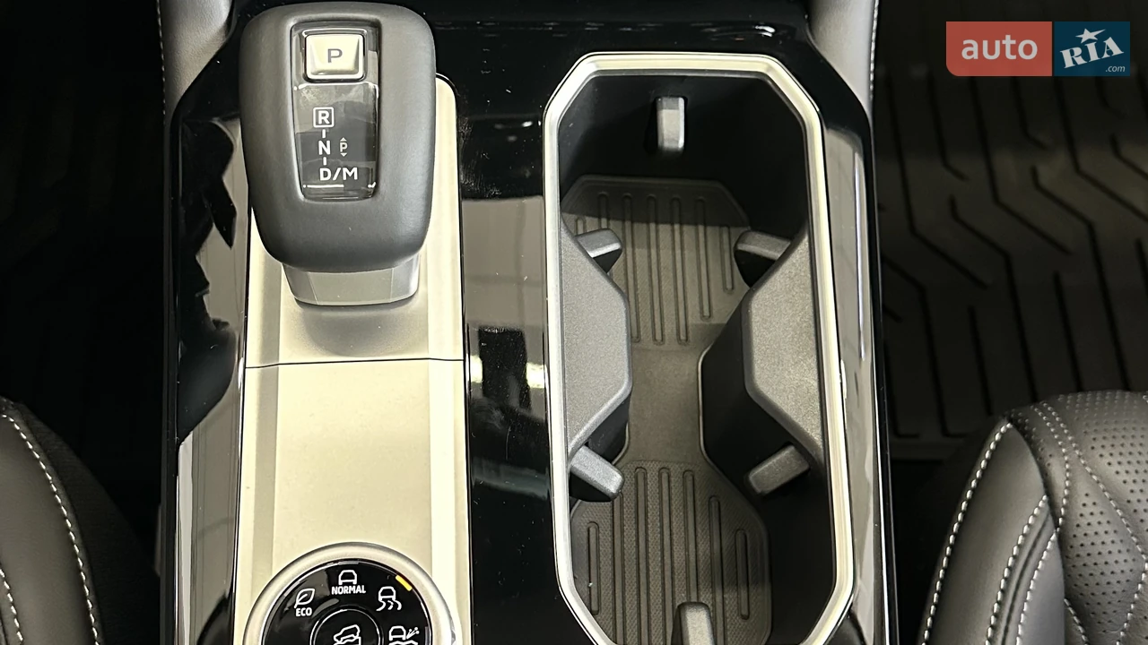 Mitsubishi-4