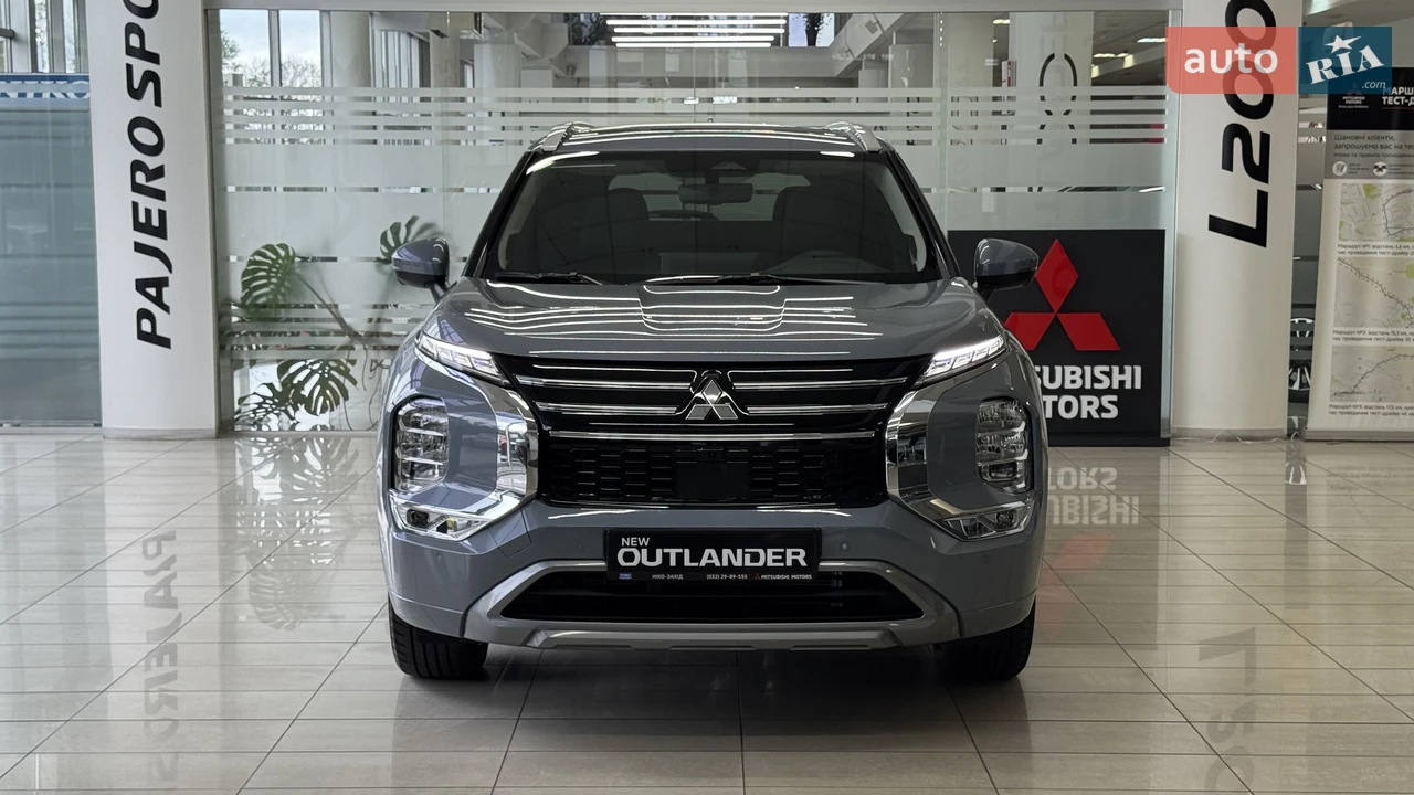 Mitsubishi-16