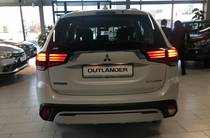 Mitsubishi Outlander Inform