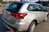 Mitsubishi Outlander Inform