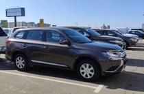 Mitsubishi Outlander Inform