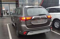 Mitsubishi Outlander Inform