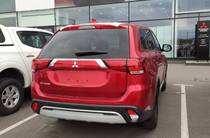 Mitsubishi Outlander Invite